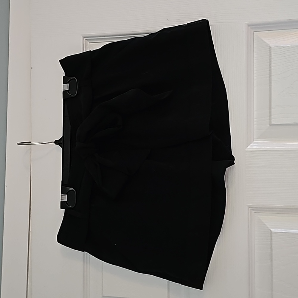 'Express,' Size Small, Shorts - Picture 2 of 4